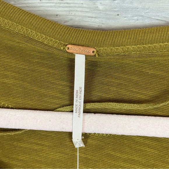 Free People Olive Green Embroidered "Aries" Balloon Sleeve Top - Size L - Picture 2 of 9